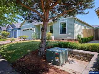 2663 Baines Blvd, Hubbard, OR 97032
