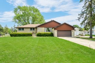 2N447 Pearl Ave, Glen Ellyn, IL 60137