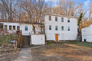 22 Sheldon St, West Warwick, RI 02893