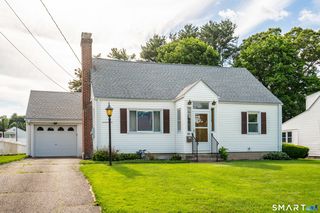 19 Newgate Street, West Hartford, CT 06110