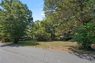 Broad St, Ramseur, NC 27316
