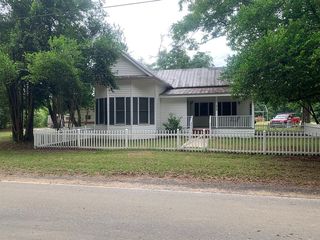 236 Society St, Luray, SC 29932