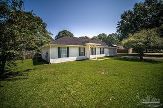 8924 Longmont Way, Milton, FL 32583