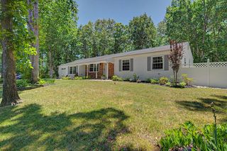 36 Deidre Dr, Egg Harbor Township, NJ 08234