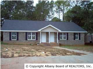 323 Carriage Ln, Albany, GA 31721