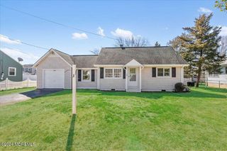 98 Barnegat Beach Drive, Waretown, NJ 08758