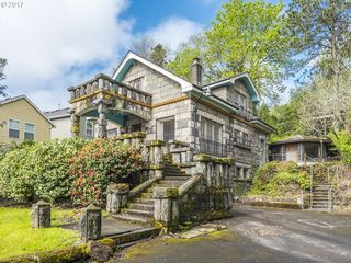 4737 SW Kelly Ave, Portland, OR 97239