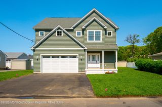 8 Laurelhurst Drive, Brick, NJ 08724