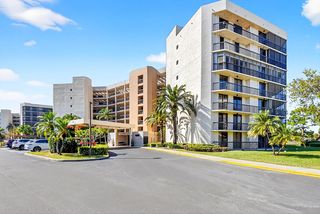 5279 Fountains Dr   S #404, Lake Worth, FL 33467