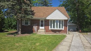 18600 Golfview Ave, Homewood, IL 60430