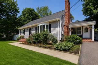 41 Normand St, Dartmouth, MA 02747