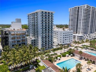 2457 Collins Ave #406, Miami Beach, FL 33140