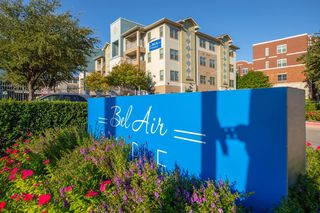 5219 Maple Ave #1302, Dallas, TX 75235