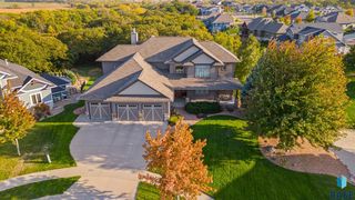 9005 E  Torrey Pine Cir, Sioux Falls, SD 57110