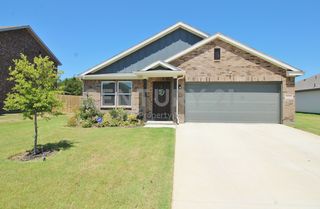 3225 Purple Ash Dr, Dallas, TX 75253