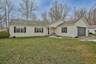 1211 Duncan Dr, Warsaw, IN 46580