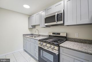 505 Stratford Rd, Glenolden, PA 19036