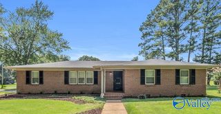 1825 Pennylane SE, Decatur, AL 35601