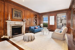 2 E  70th St #91011B, New York, NY 10021