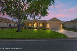 9398 Burnam Dr, Weeki Wachee, FL 34613
