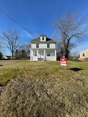 3747 Cleveland Ave NW, Canton, OH 44709