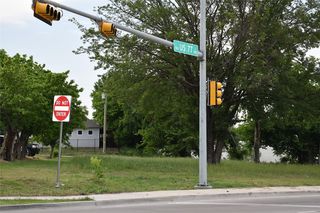 600 S  Rogers St, Waxahachie, TX 75165