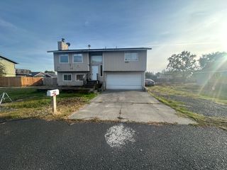 185 El Monte St, Umatilla, OR 97882