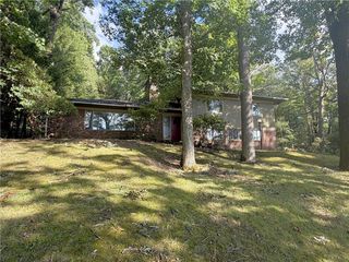 818 Fender Ln, Johnstown, PA 15905