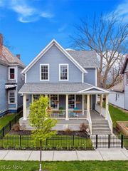 4020 Whitman Ave, Cleveland, OH 44113