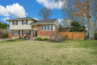 5 Cynthia Lane, East Islip, NY 11730