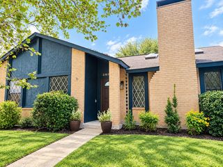 2806 Holy Cross Ln, Garland, TX 75044