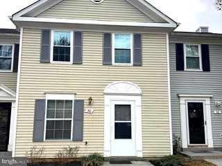 50 Benton Ct, Sterling, VA 20165