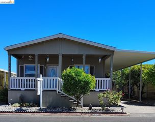 131 Cabana Dr, Napa, CA 94558
