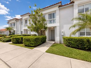 532 NW 208th Ter, Hollywood, FL 33029