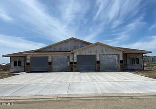 2910 Peach Tree Dr, City Of Bismarck, ND 58504