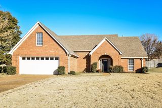 2102 Heather Rdg, Southaven, MS 38672