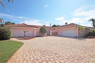 72 River Drive, Tequesta, FL 33469