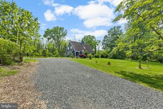 163 Lambertville Hopewell Rd, Hopewell, NJ 08525