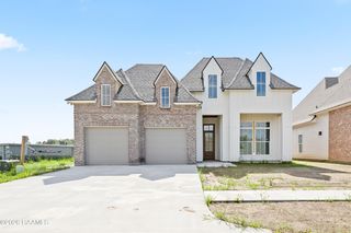 311 Fern Grv, Youngsville, LA 70592