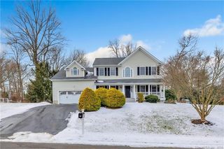 33 Sarenee Circle, Trumbull, CT 06611
