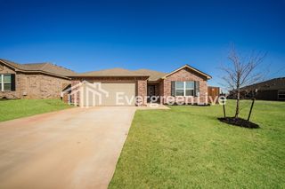 5211 Mac Rd, Tuttle, OK 73089
