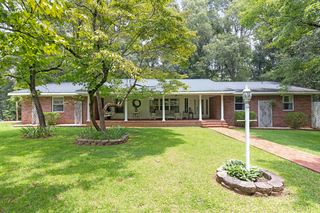 513 Browning Rd, Central, SC 29630
