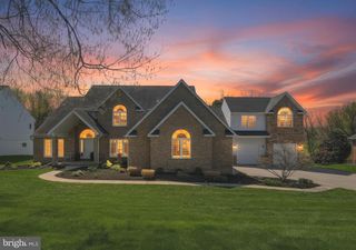 2057 SW Mount Hebron Dr, Ellicott City, MD 21042