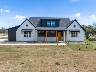 2056 Pinnell Pr, Weatherford, TX 76088