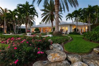 506 River Dr, Vero Beach, FL 32963