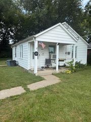 623 W  Liberty St, Mexico, MO 65265