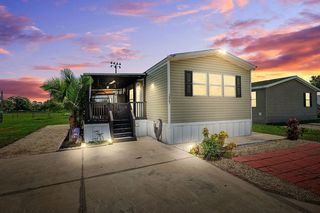 7067 Greenbrier Village Dr, Lakeland, FL 33810