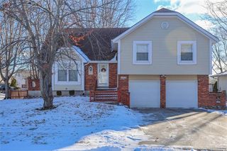 1209 E  Layton Dr, Olathe, KS 66061