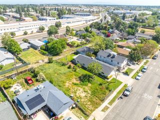 366 W  Pinedale Ave, Pinedale, CA 93650