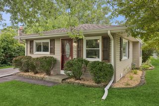357 Council Trl, Lake In The Hills, IL 60156